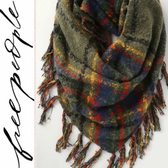 Free People Accessories - 🆕 Free People Olive Green Plaid Scarf